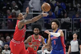 场中几乎是 场中几乎是