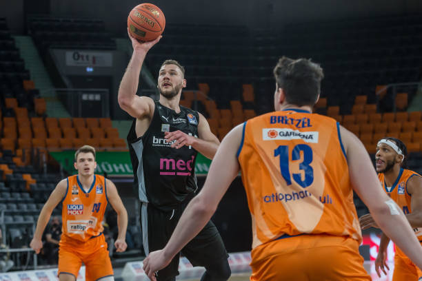 个赛季屡屡 个赛季屡屡